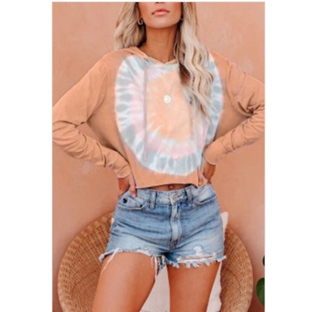 Sun Dance Crop Sweater 
Fits slightly oversized